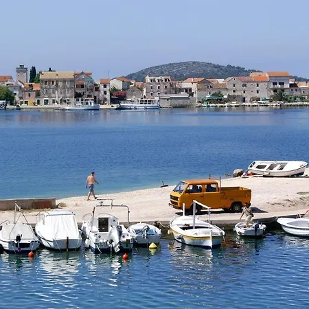 With Parking Space Brodarica, - 16470 Daire Šibenik