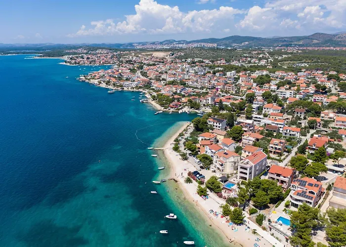 דירה With Parking Space Brodarica, - 16470 שיבניק